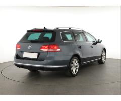 Volkswagen Passat 2.0 TDI 103kW - 8