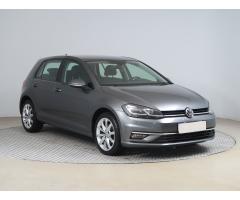 Volkswagen Golf 1.0 TSI 81kW - 1