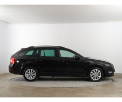 Škoda Octavia 2.0 TDI 110kW - 8