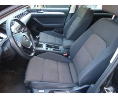 Volkswagen Passat 1.6 TDI 88kW - 16