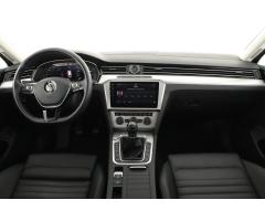 Volkswagen Passat 2.0 TDI 110kW - 9