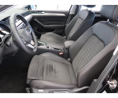 Volkswagen Passat 2.0 TDI 110kW - 16