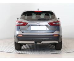 Nissan Qashqai 1.3 DIG-T 103kW - 6