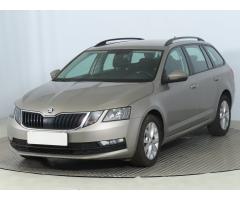 Škoda Octavia 1.6 TDI 85kW - 3