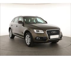 Audi Q3 S tronic DSG Zlevněno o 22 000 Kč