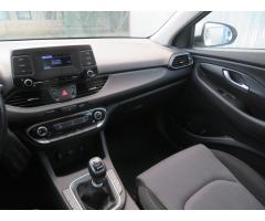 Mazda 5 2.0 CD 105kW - 11