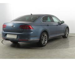 Volkswagen Passat 2.0 TDI 110kW - 7