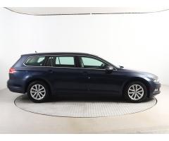 Volkswagen Passat 2.0 TDI 110kW - 8