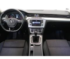 Volkswagen Passat 2.0 TDI 110kW - 10