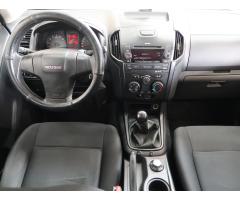 Isuzu D-Max 2.5 D 120kW - 10