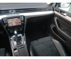 Volkswagen Passat 2.0 TDI 110kW - 11