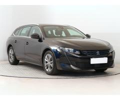 Ford Mondeo, ST 2.0 Hybrid ecvT Auto 1 MAJITEL