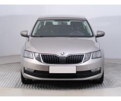 ŠKODA SUPERB COMBI 2.0TDI 140 LAURIN&K 4X4 DSG 7ST