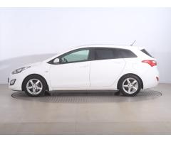 Hyundai i30 1.6 CRDi 81kW - 4