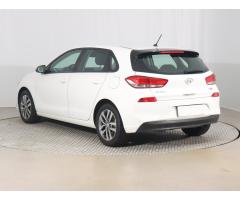 Hyundai i30 1.6 CRDi 85kW - 5