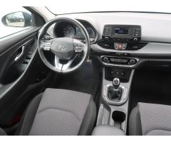 Hyundai i30 1.5 DPI 81kW - 9