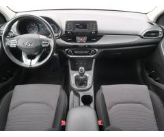 Hyundai i30 1.5 DPI 81kW - 10