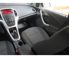 Opel Astra 1.4 T 103kW - 11