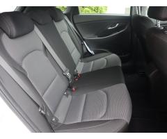 Hyundai i30 1.6 CRDi 85kW - 13