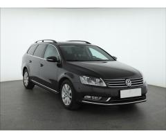 Volkswagen Passat 2.0 TDI 103kW - 1