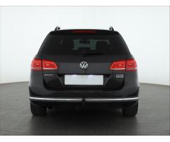 Volkswagen Passat 2.0 TDI 103kW - 11