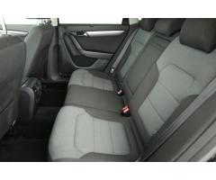 Volkswagen Passat 2.0 TDI 103kW - 24