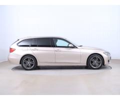 BMW Řada 3 320 d xDrive 135kW - 26