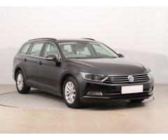 Volkswagen Passat 2.0 TDI 110kW - 1