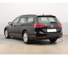 Volkswagen Passat 2.0 TDI 110kW - 5