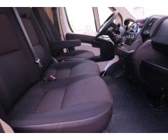 Peugeot Boxer 2.2 BlueHDi 103kW - 12