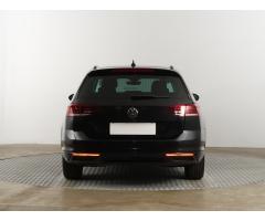 Volkswagen Passat 2.0 TDI 90kW - 6