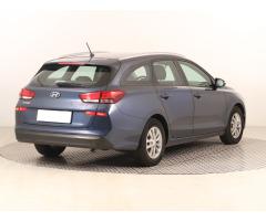 Hyundai i30 1.6 CRDi 81kW - 7