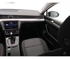 Volkswagen Passat 2.0 TDI 90kW - 11