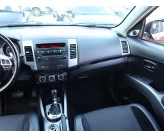 Mitsubishi Outlander 2.2 DI-D 115kW - 11