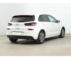 Hyundai i30 1.6 CRDi 81kW - 7