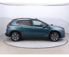 Peugeot 2008 1.2 PureTech 61kW - 8