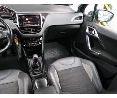 Peugeot 2008 1.2 PureTech 61kW - 11