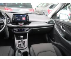 Hyundai i30 1.6 CRDi 81kW - 11