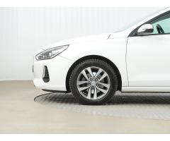 Hyundai i30 1.6 CRDi 81kW - 21