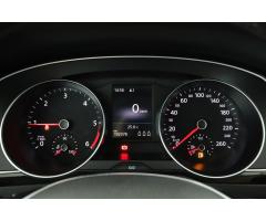 Volkswagen Passat 2.0 TDI 140kW - 14