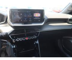 Peugeot 2008 1.2 PureTech 74kW - 18