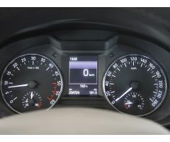 Volkswagen Passat 2.0 TDI 103kW - 17