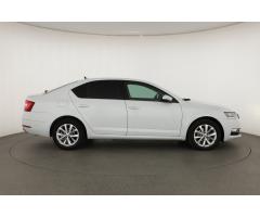 Škoda Octavia 1.6 TDI 85kW - 8