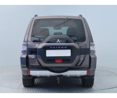 Mitsubishi Pajero 3.2 DI-D 140kW - 6