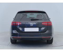 Volkswagen Passat 2.0 TDI 110kW - 6