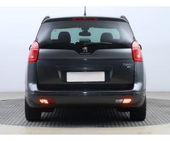 Peugeot 5008 1.6 HDi 84kW - 6