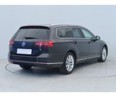 Volkswagen Passat 2.0 TDI 110kW - 7