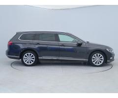 Volkswagen Passat 2.0 TDI 110kW - 8