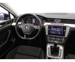 Volkswagen Passat 2.0 TDI 110kW - 9