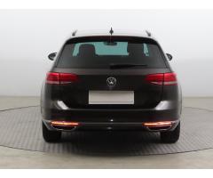 Volkswagen Passat 2.0 TDI 140kW - 7